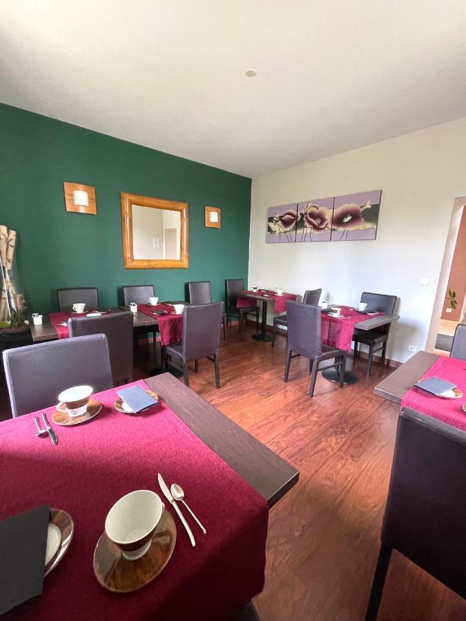Auberge Côté Rivière Is-sur-Tille Exterior foto